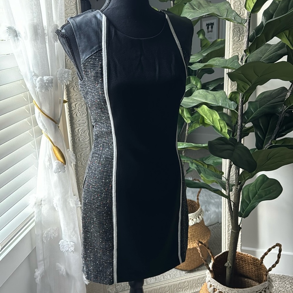 Women’s slim fit dress